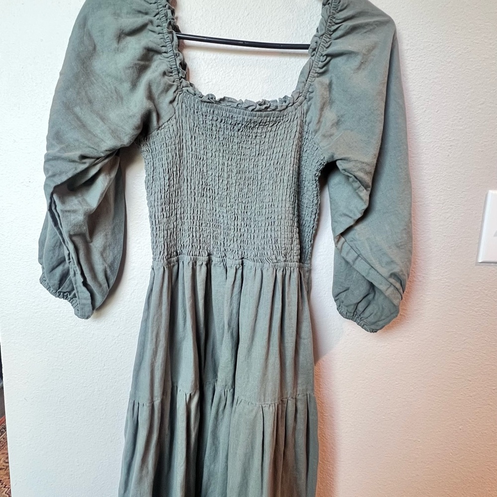 Chic Long Sleeve Smocked Dress in Green